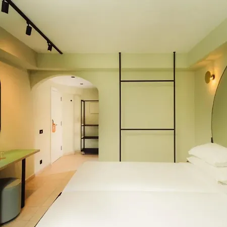 Topazio Vibe Beach Hotel&Apartments-2